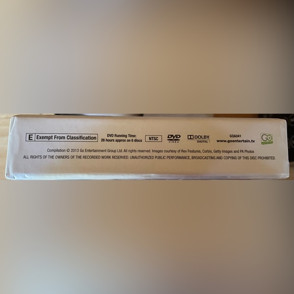 John Wayne DVD Set- 25 Hours/24 Films - Picture 12 of 13